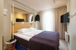 Urheberrecht: Tord-Erik Andresen
Hotellfoto.no
+47 988 26 280
tord@fotofoto.no
Bed in room Economy